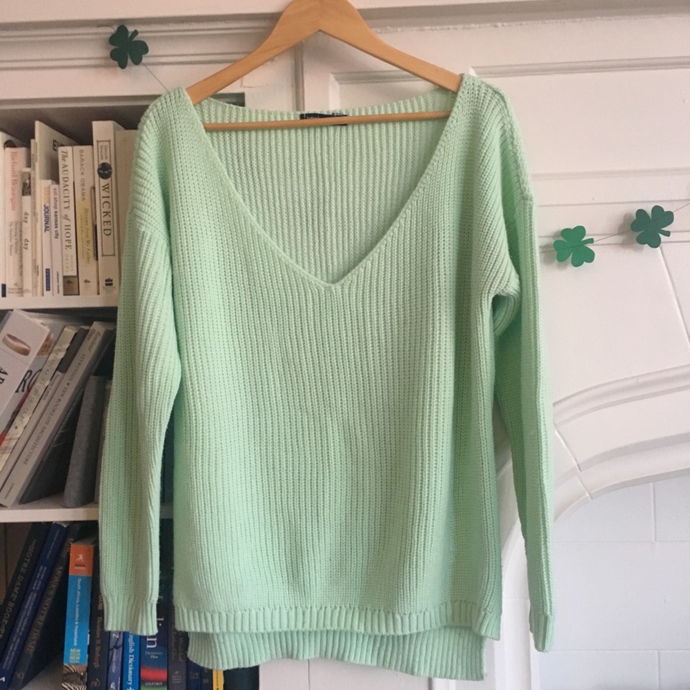 boohoo oversized v-neck sweater